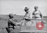 Standbild General Joseph Stilwell W Ishigaki Japan, 1945, aus Sekunde 11 historischem Filmmaterial Videoclip 65675038643
