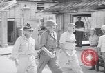 Standbild General Joseph Stilwell W Ishigaki Japan, 1945, aus Sekunde 24 historischem Filmmaterial Videoclip 65675038643