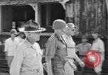 Standbild General Joseph Stilwell W Ishigaki Japan, 1945, aus Sekunde 26 historischem Filmmaterial Videoclip 65675038643