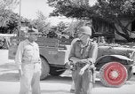 Standbild General Joseph Stilwell W Ishigaki Japan, 1945, aus Sekunde 38 historischem Filmmaterial Videoclip 65675038643