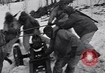 Standbild amerikanische Soldaten Camp Hale Colorado USA, 1944, aus Sekunde 9 historischem Filmmaterial Videoclip 65675038650