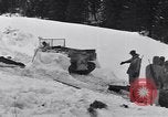 Standbild amerikanische Soldaten Camp Hale Colorado USA, 1944, aus Sekunde 21 historischem Filmmaterial Videoclip 65675038650