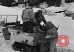Standbild amerikanische Soldaten Camp Hale Colorado USA, 1944, aus Sekunde 29 historischem Filmmaterial Videoclip 65675038650