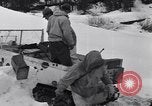 Standbild amerikanische Soldaten Camp Hale Colorado USA, 1944, aus Sekunde 31 historischem Filmmaterial Videoclip 65675038650