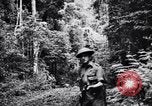 Standbild Jungle warfare Training Canungra Australien, 1943, aus Sekunde 3 historischem Filmmaterial Videoclip 65675038654