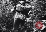 Standbild Jungle warfare Training Canungra Australien, 1943, aus Sekunde 12 historischem Filmmaterial Videoclip 65675038654