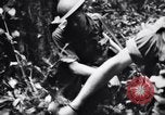 Standbild Jungle warfare Training Canungra Australien, 1943, aus Sekunde 49 historischem Filmmaterial Videoclip 65675038654