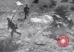 Immagine di Paracadutisti United States USA, 1943, secondo 60 filmato di repertorio 65675038661