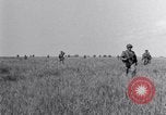 Image 187e planeur Infantry Leyte Philippines, 1945, de la seconde 60 séquences d'archives historiques vidéo 65675038678