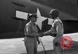 Immagine di Generale visita Kruger Lipa Filippine, 1945, secondo 39 filmato di repertorio 65675038679