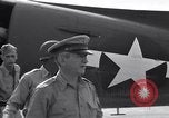 Immagine di Generale visita Kruger Lipa Filippine, 1945, secondo 48 filmato di repertorio 65675038679