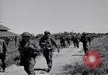 Standbild 11th Airborne Division voran Aparri Philippinen, 1945, aus Sekunde 5 historischem Filmmaterial Videoclip 65675038687