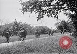 Standbild 11th Airborne Division voran Aparri Philippinen, 1945, aus Sekunde 55 historischem Filmmaterial Videoclip 65675038687