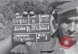 Standbild 11th Airborne Division springen Schule Lipa Philippinen, 1945, aus Sekunde 1 historischem Filmmaterial Videoclip 65675038688