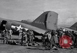 Standbild 511th Parachute Regiment Luzon Philippinen, 1945, aus Sekunde 27 historischem Filmmaterial Videoclip 65675038697