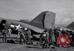 Standbild 511th Parachute Regiment Luzon Philippinen, 1945, aus Sekunde 28 historischem Filmmaterial Videoclip 65675038697