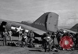 Standbild 511th Parachute Regiment Luzon Philippinen, 1945, aus Sekunde 30 historischem Filmmaterial Videoclip 65675038697
