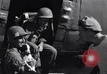 Standbild 511th Parachute Regiment Luzon Philippinen, 1945, aus Sekunde 49 historischem Filmmaterial Videoclip 65675038697