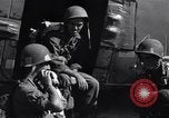 Standbild 511th Parachute Regiment Luzon Philippinen, 1945, aus Sekunde 51 historischem Filmmaterial Videoclip 65675038697