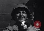 Standbild 511th Parachute Regiment Luzon Philippinen, 1945, aus Sekunde 59 historischem Filmmaterial Videoclip 65675038697