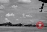Standbild C 47 Flugzeuge Luzon Philippinen, 1945, aus Sekunde 17 historischem Filmmaterial Videoclip 65675038698