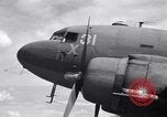 Standbild C 47 Flugzeuge Luzon Philippinen, 1945, aus Sekunde 22 historischem Filmmaterial Videoclip 65675038698