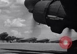 Standbild C 47 Flugzeuge Luzon Philippinen, 1945, aus Sekunde 39 historischem Filmmaterial Videoclip 65675038698