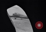 Standbild C 47 Flugzeuge Luzon Philippinen, 1945, aus Sekunde 50 historischem Filmmaterial Videoclip 65675038698