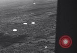 Image 511e Régiment de parachutistes l'île de Luzon aux Philippines, 1945, de la seconde 44 séquences d'archives historiques vidéo 65675038699