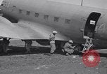 Standbild 511th Parachute Regiment Luzon Philippinen, 1945, aus Sekunde 17 historischem Filmmaterial Videoclip 65675038700