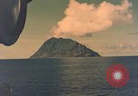 Standbild amerikanische Matrosen Okinawa Ryukyu Inseln, 1945, aus Sekunde 5 historischem Filmmaterial Videoclip 65675038712