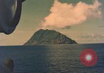 Standbild amerikanische Matrosen Okinawa Ryukyu Inseln, 1945, aus Sekunde 7 historischem Filmmaterial Videoclip 65675038712