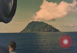 Standbild amerikanische Matrosen Okinawa Ryukyu Inseln, 1945, aus Sekunde 8 historischem Filmmaterial Videoclip 65675038712