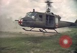 Standbild Betrieb Wahiawa verwundet Luft angehoben Cuchi Süd Vietnam, 1966, aus Sekunde 7 historischem Filmmaterial Videoclip 65675038727