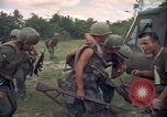 Standbild Betrieb Wahiawa verwundet Luft angehoben Cuchi Süd Vietnam, 1966, aus Sekunde 9 historischem Filmmaterial Videoclip 65675038727