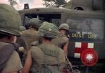 Standbild Betrieb Wahiawa verwundet Luft angehoben Cuchi Süd Vietnam, 1966, aus Sekunde 14 historischem Filmmaterial Videoclip 65675038727