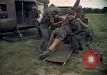 Standbild Betrieb Wahiawa verwundet Luft angehoben Cuchi Süd Vietnam, 1966, aus Sekunde 16 historischem Filmmaterial Videoclip 65675038727