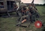 Standbild Betrieb Wahiawa verwundet Luft angehoben Cuchi Süd Vietnam, 1966, aus Sekunde 17 historischem Filmmaterial Videoclip 65675038727
