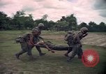 Standbild Betrieb Wahiawa verwundet Luft angehoben Cuchi Süd Vietnam, 1966, aus Sekunde 32 historischem Filmmaterial Videoclip 65675038727