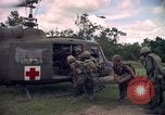 Standbild Betrieb Wahiawa verwundet Luft angehoben Cuchi Süd Vietnam, 1966, aus Sekunde 36 historischem Filmmaterial Videoclip 65675038727