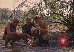 Immagine di 101ª Divisione aviotrasportata in Cambogia Se San Cambogia, 1970, secondo 9 filmato di repertorio 65675038729