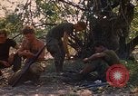 Immagine di 101ª Divisione aviotrasportata in Cambogia Se San Cambogia, 1970, secondo 20 filmato di repertorio 65675038729