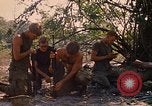 Immagine di 101ª Divisione aviotrasportata in Cambogia Se San Cambogia, 1970, secondo 36 filmato di repertorio 65675038729