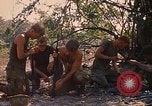 Immagine di 101ª Divisione aviotrasportata in Cambogia Se San Cambogia, 1970, secondo 38 filmato di repertorio 65675038729