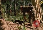 Standbild 101st Airborne Division Se San Kambodscha, 1970, aus Sekunde 35 historischem Filmmaterial Videoclip 65675038730