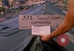 Standbild 101st Airborne Division Soldaten bauen Bunker Papageien Schnabel Kambodscha, 1970, aus Sekunde 4 historischem Filmmaterial Videoclip 65675038731