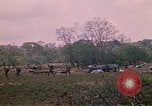 Standbild 101st Airborne Division Gang Papageien Schnabel Kambodscha, 1970, aus Sekunde 53 historischem Filmmaterial Videoclip 65675038732