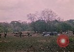 Standbild 101st Airborne Division Gang Papageien Schnabel Kambodscha, 1970, aus Sekunde 54 historischem Filmmaterial Videoclip 65675038732