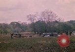 Standbild 101st Airborne Division Gang Papageien Schnabel Kambodscha, 1970, aus Sekunde 56 historischem Filmmaterial Videoclip 65675038732