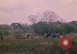 Standbild 101st Airborne Division Gang Papageien Schnabel Kambodscha, 1970, aus Sekunde 61 historischem Filmmaterial Videoclip 65675038732